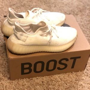 Yeezy triple white Boost 350